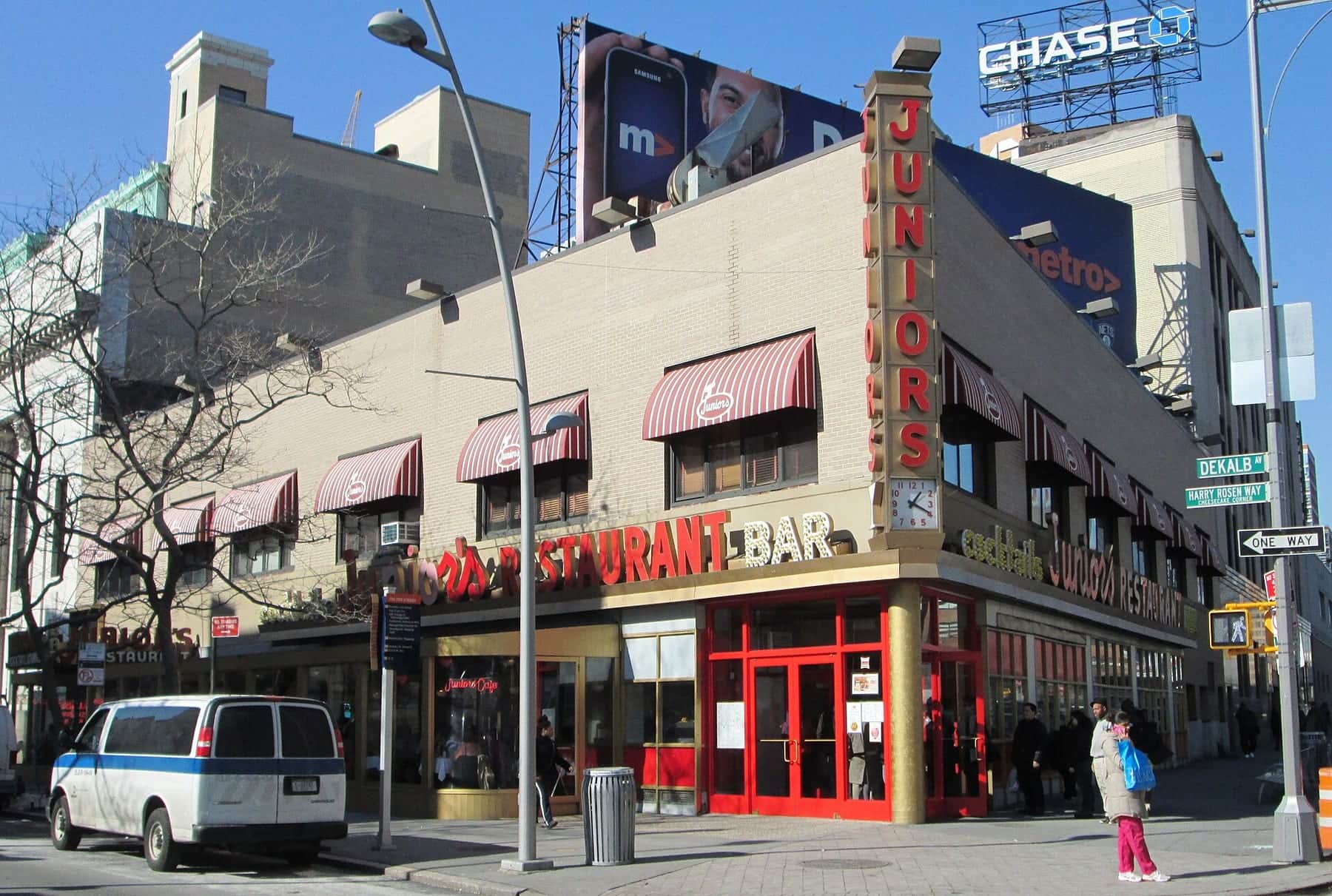 Junior's Restaurant 386 Flatbush Avenue Extension