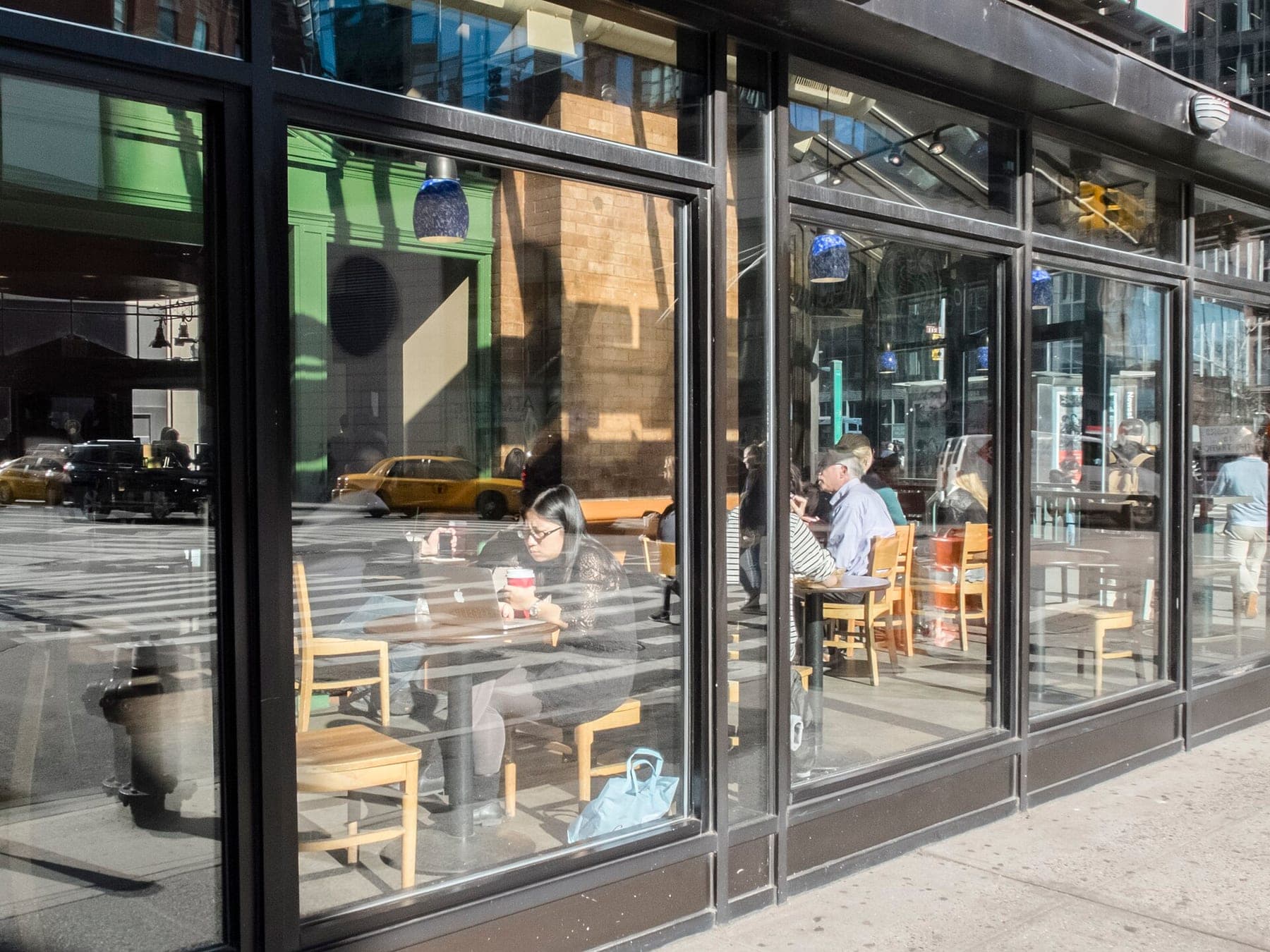 Coffee Shop (15577254907)