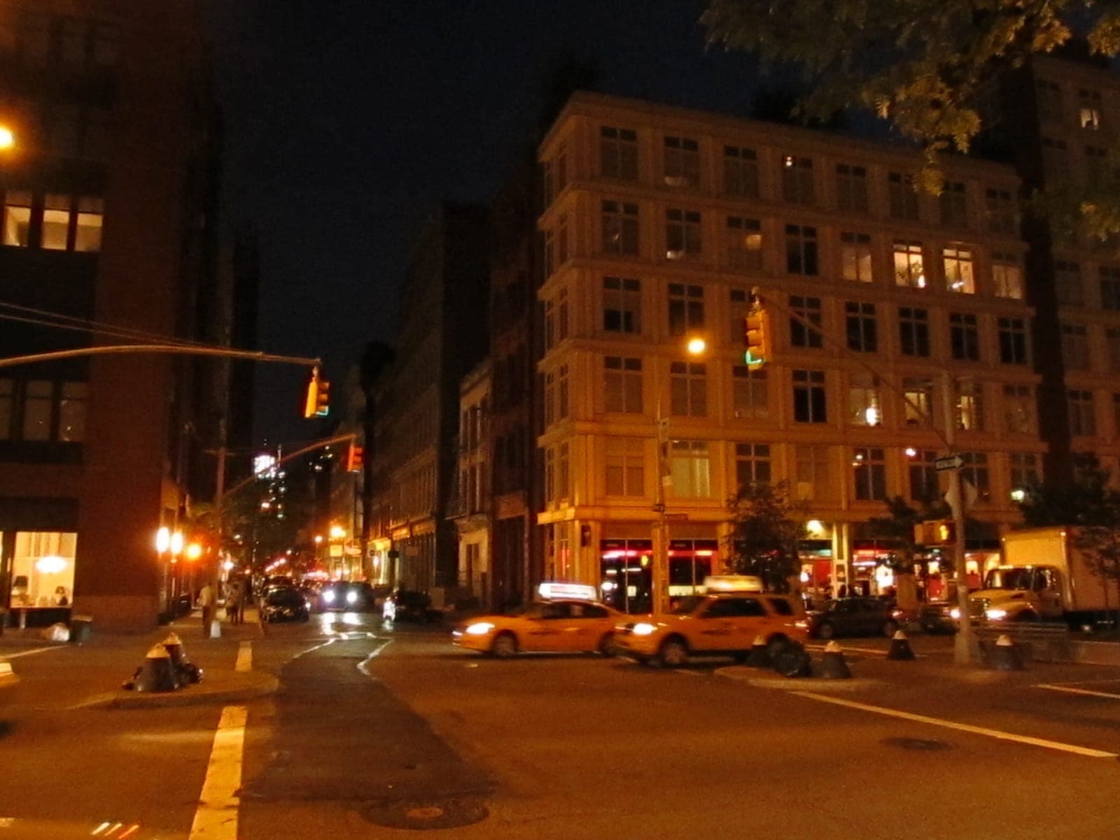 Houston and Greene, SoHo, Manhattan, New York (7237384062)