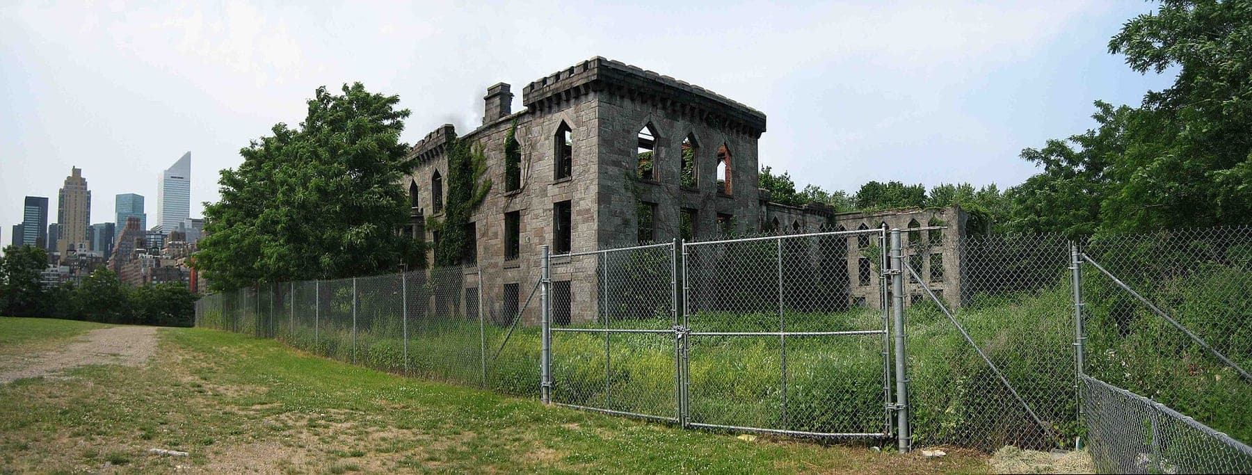 Ruins of the Smallpox Hospital 2007